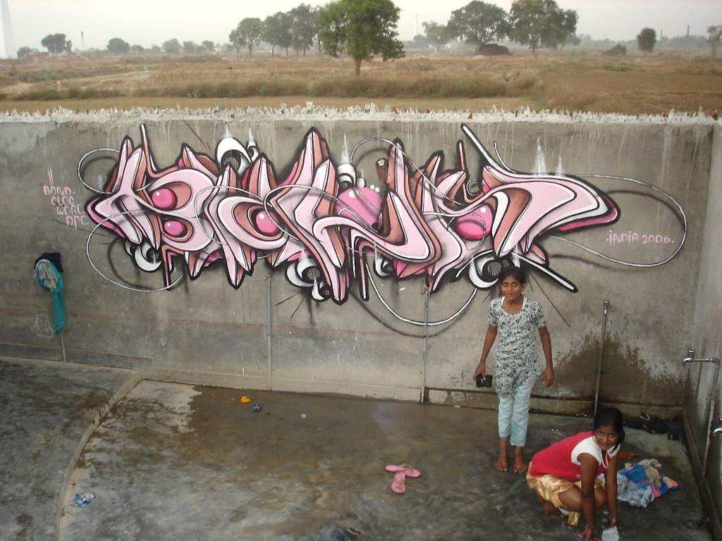 http://graffiti.org/clockwork/bond_delhi_india_january2007.jpg