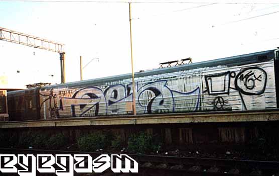 aek-wc01.jpg