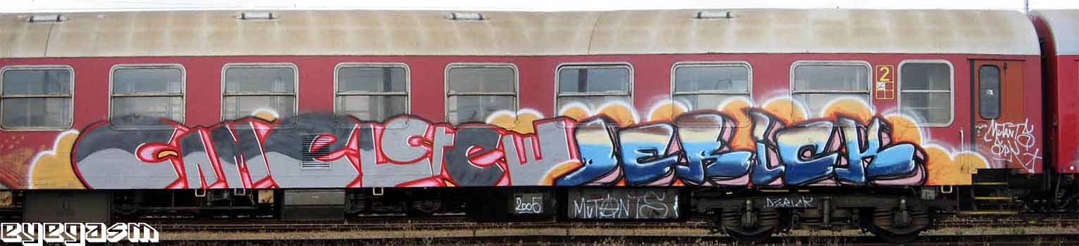 camelcrew-derick01.jpg