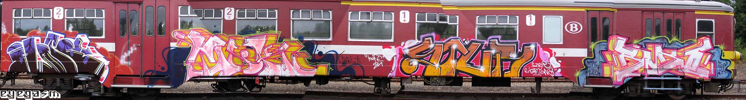 hate-tank-ster-roke01.jpg