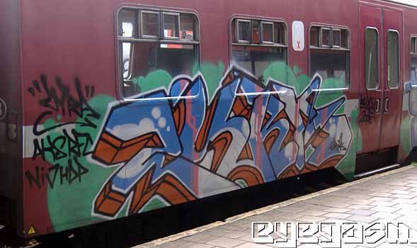 lyra02.jpg