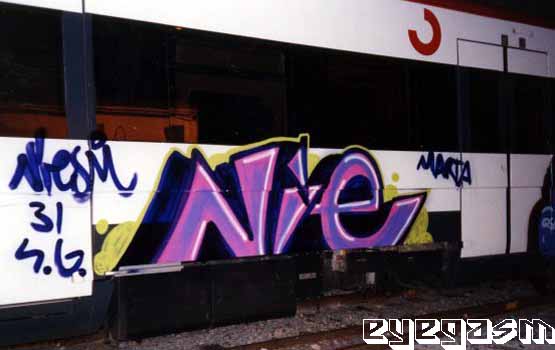 nie07.jpg