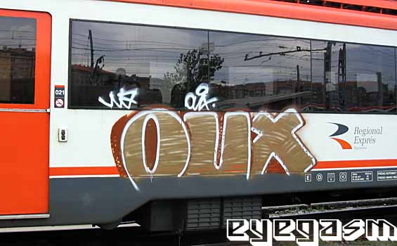 oux04.jpg